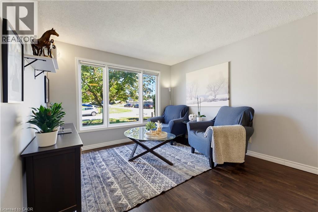 74 STIRLING MACGREGOR Drive, Cambridge — photo 5