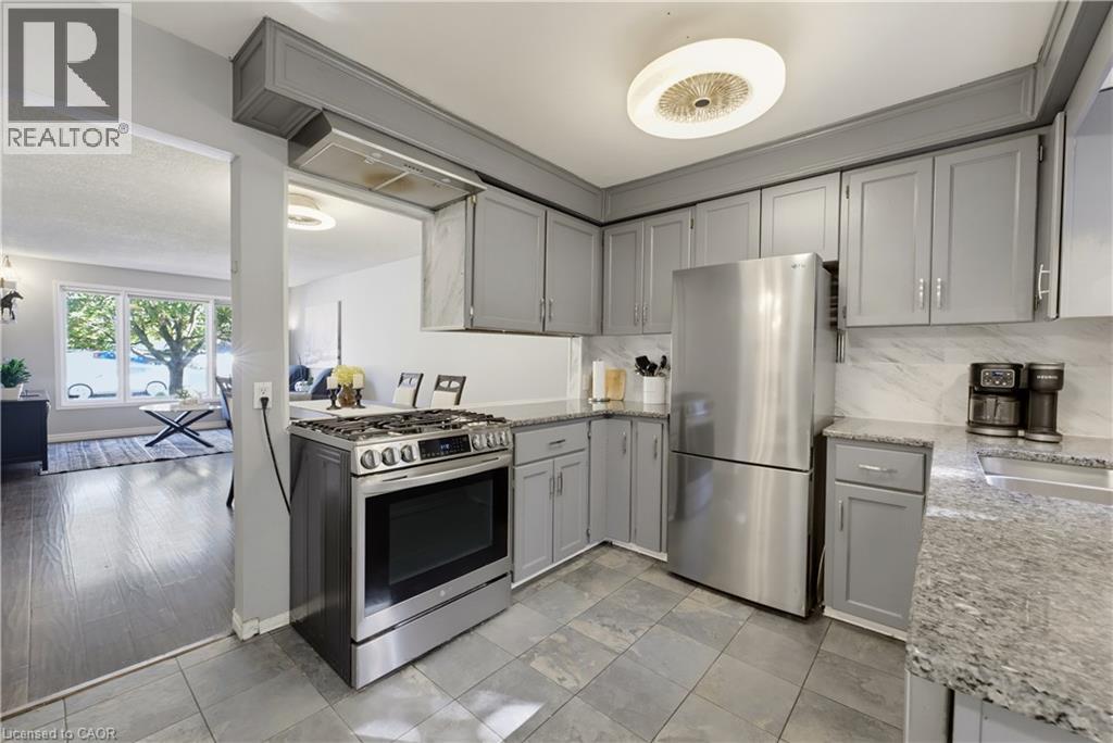 74 STIRLING MACGREGOR Drive - 8