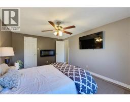 74 Stirling Macgregor Drive, Cambridge, ON N1S4T1 Photo 13
