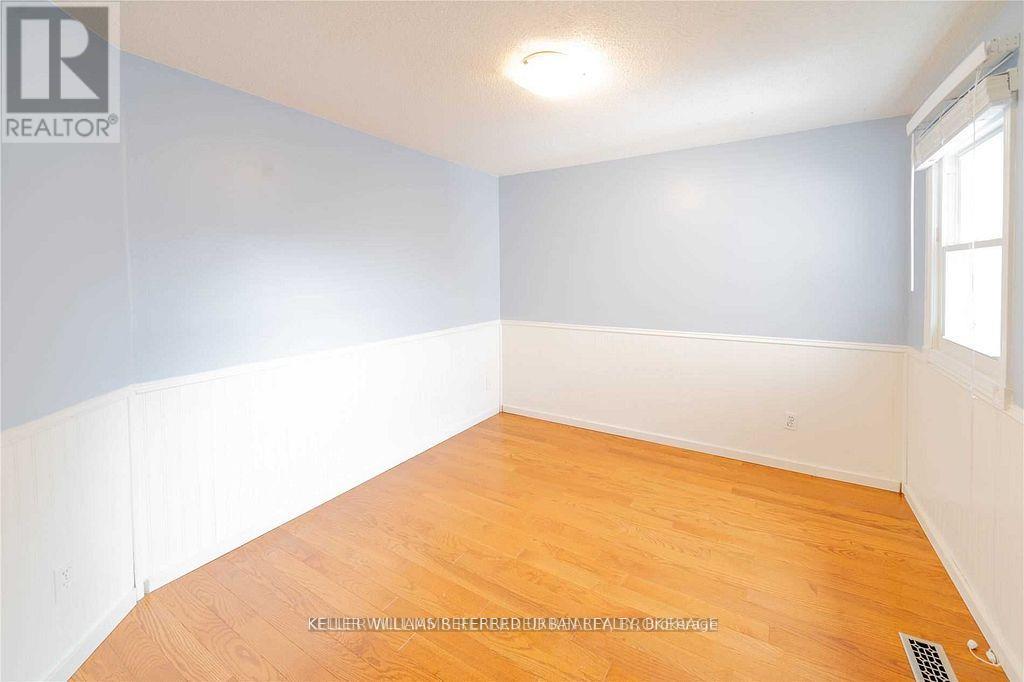 44 Keys Drive, Ajax, ON photo 2