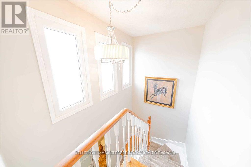 44 Keys Drive, Ajax, ON photo 7