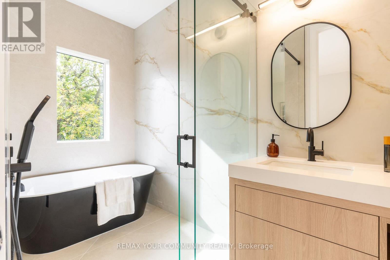 281 Queensdale Avenue, Toronto, ON photo 25