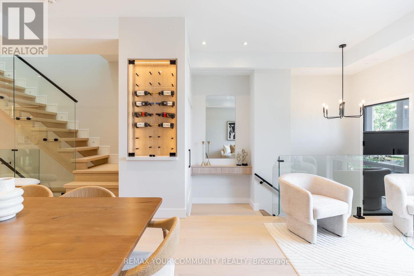 281 Queensdale Avenue, Toronto, ON photo 4