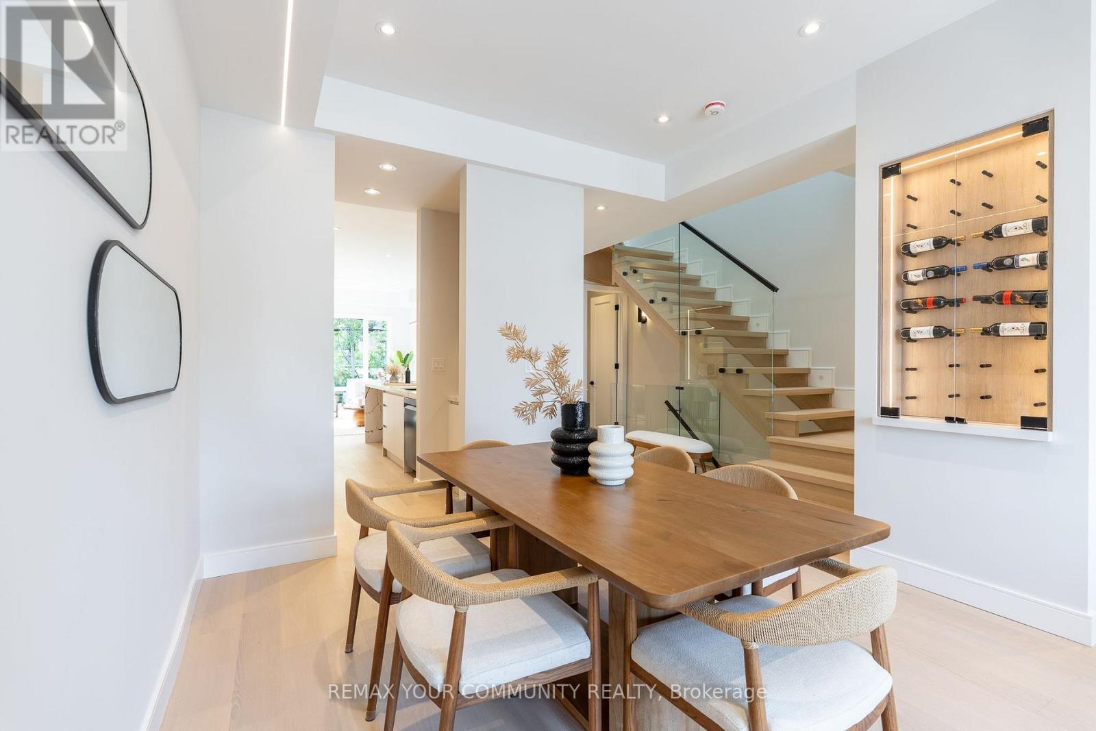 281 Queensdale Avenue, Toronto, ON photo 9