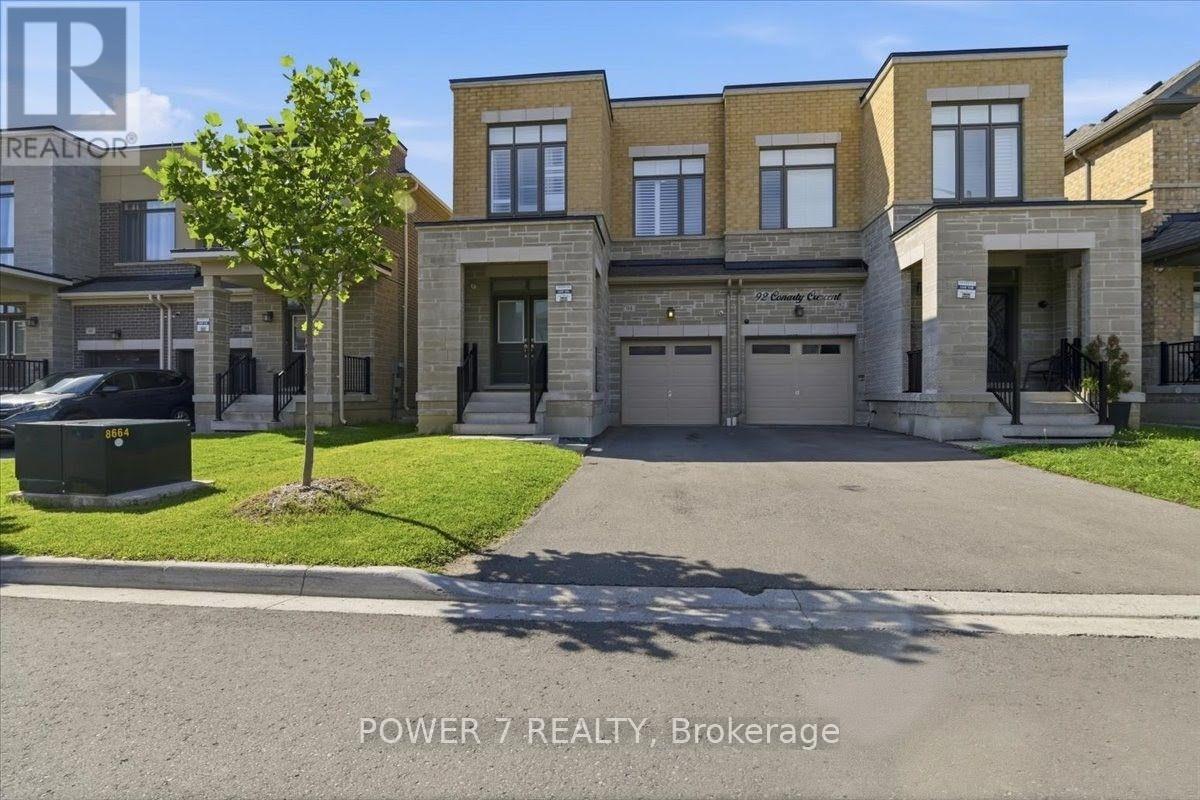 94 Conarty Crescent, Whitby, ON photo 3