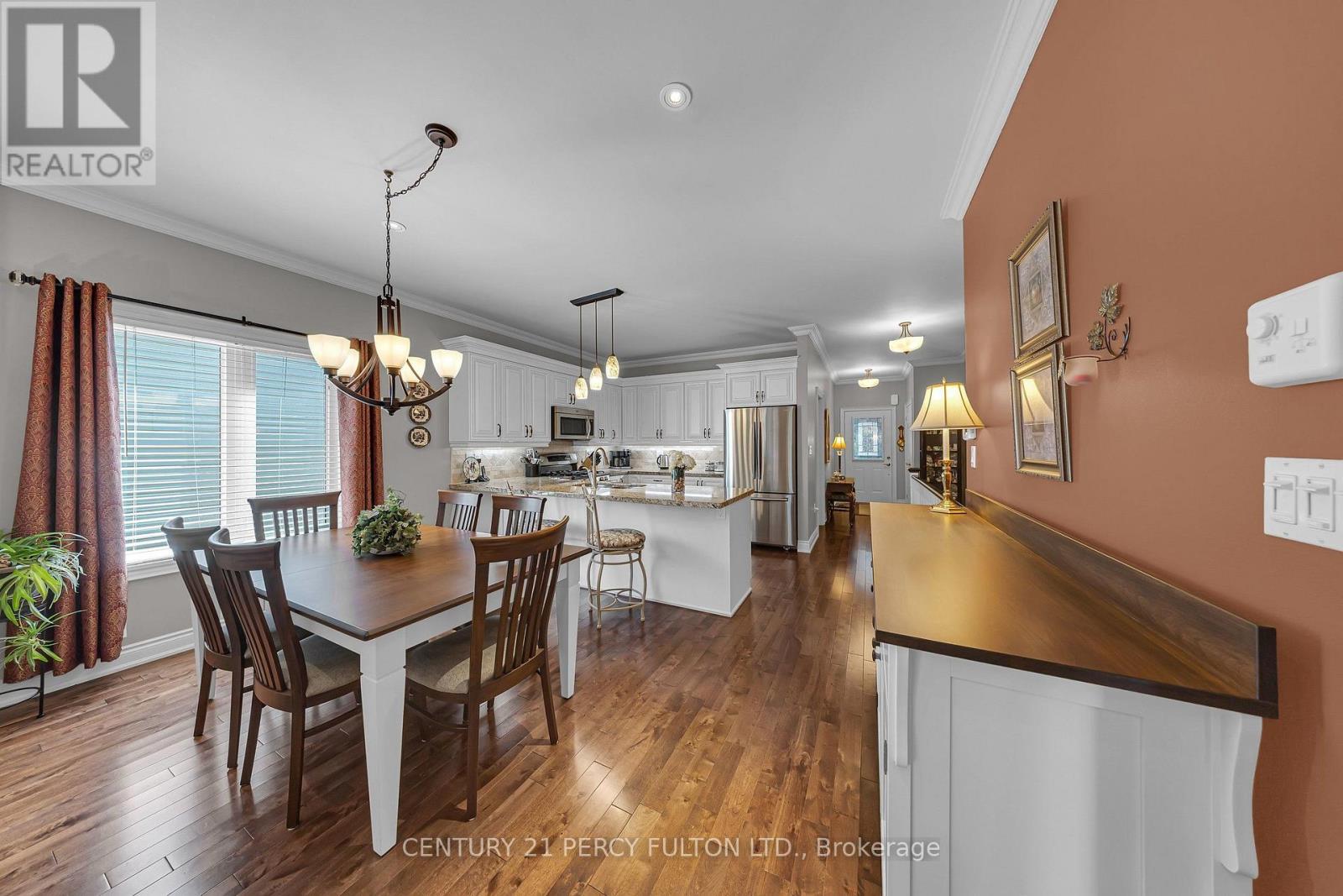 7 Eastbank Road, Clarington, ON photo 13