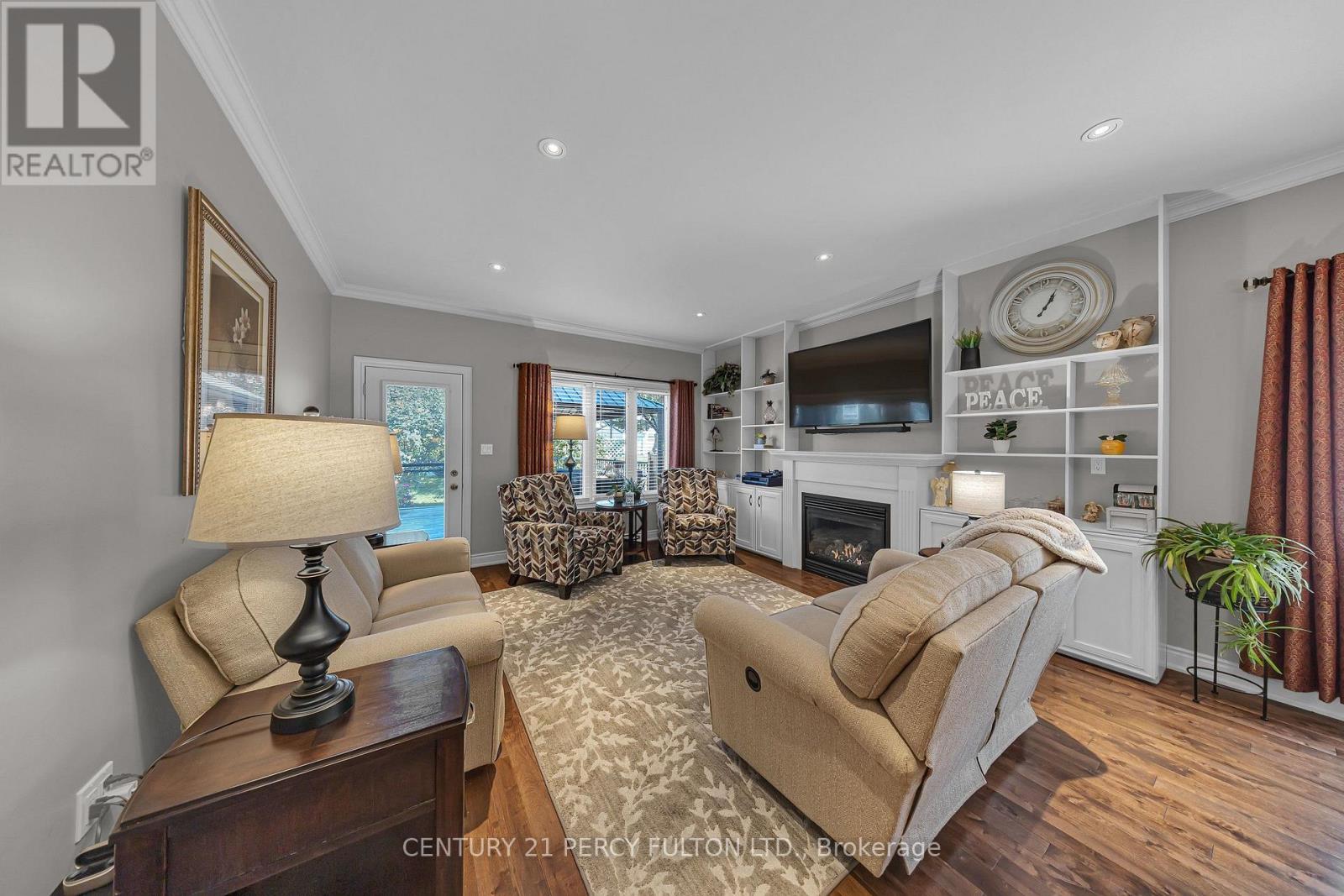 7 Eastbank Road, Clarington, ON photo 14