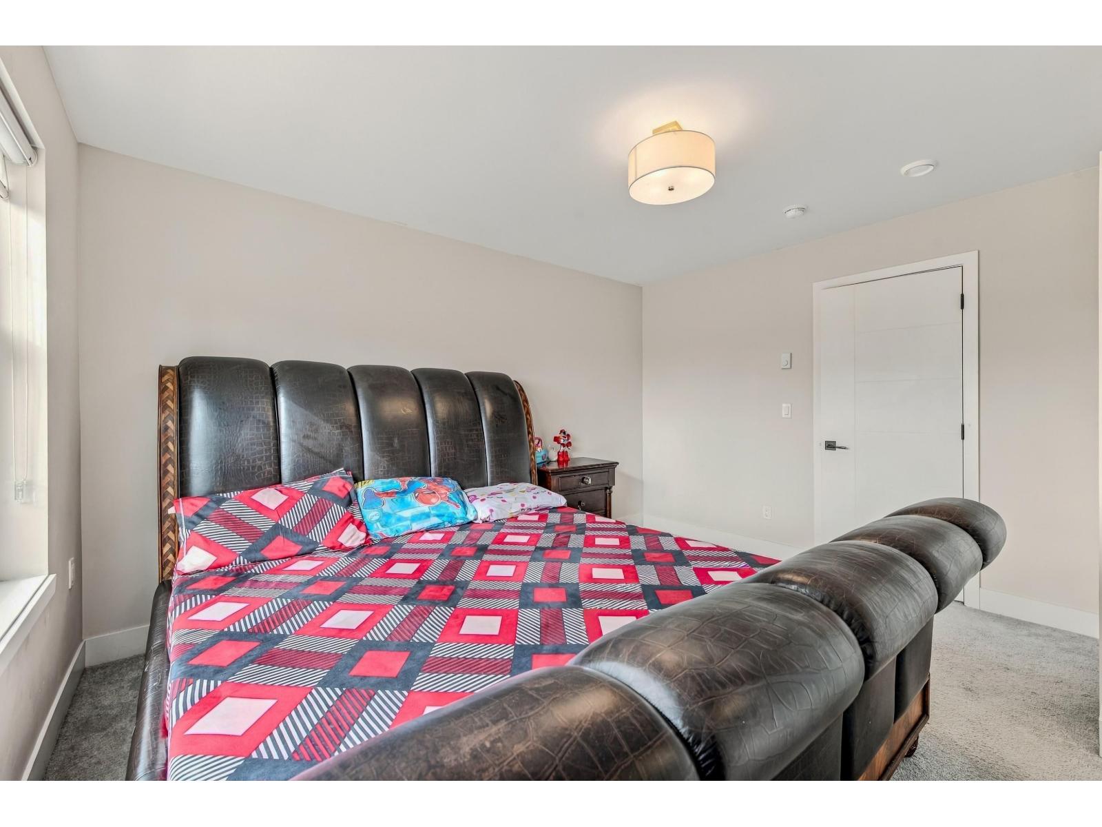 Photo of 23 2033 MCKENZIE ROAD 11