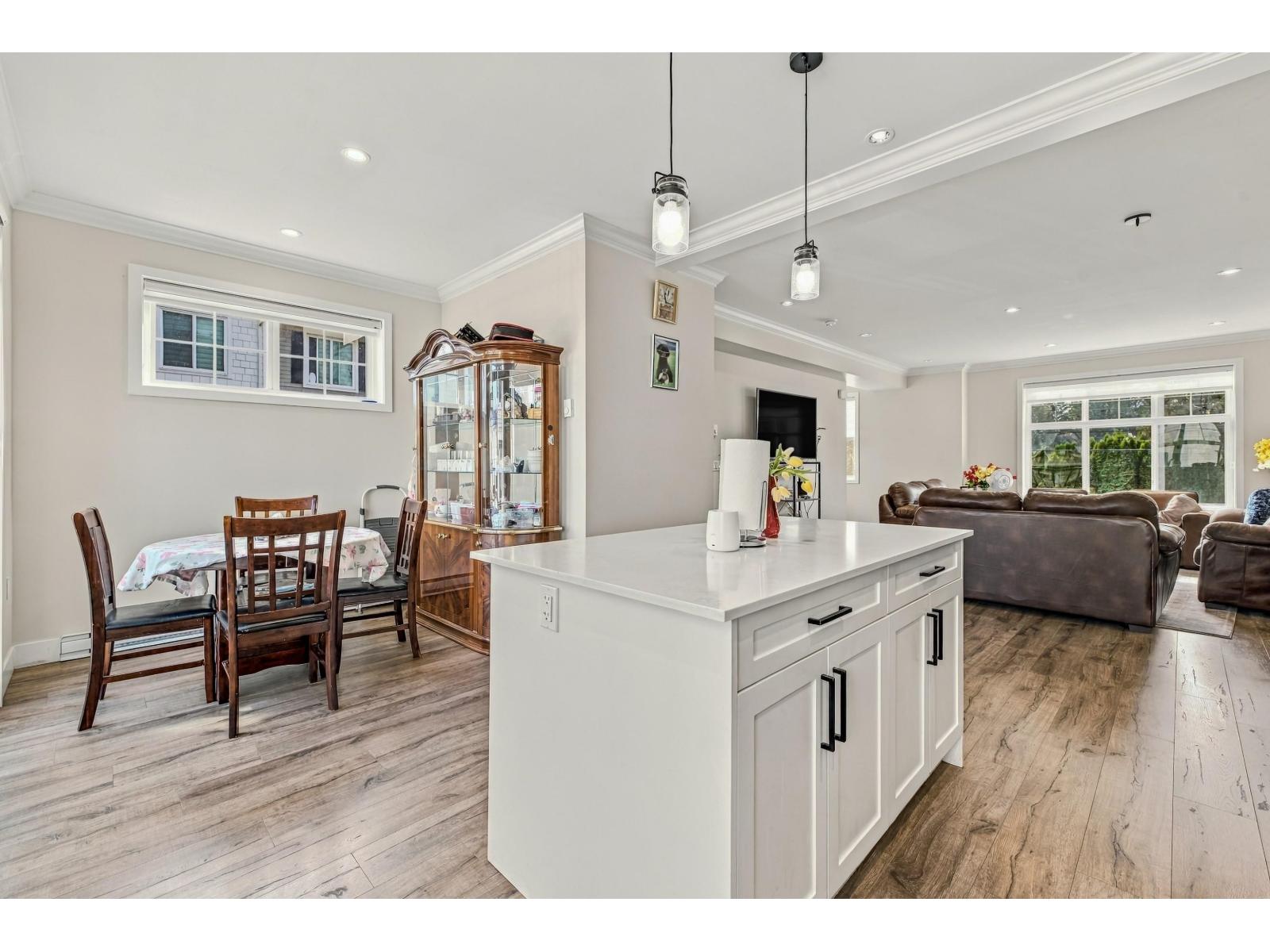 Photo of 23 2033 MCKENZIE ROAD 22