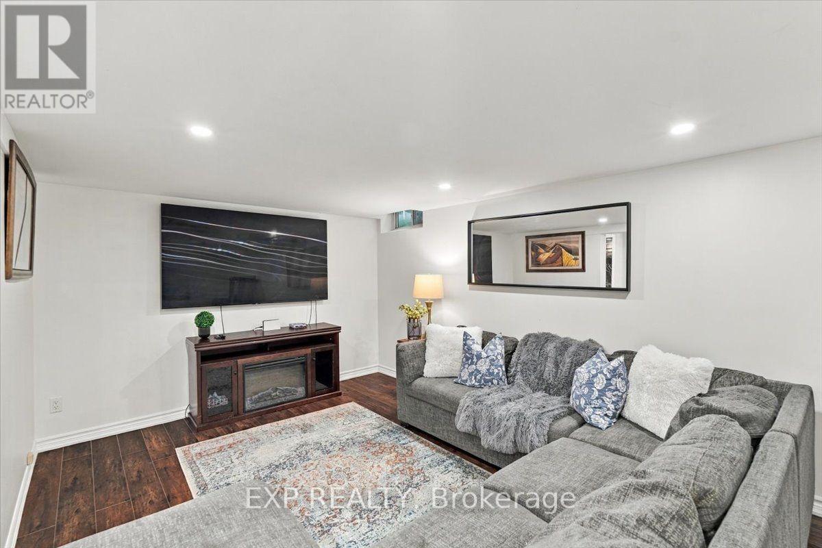 16 Havenbrook Court — photo 33