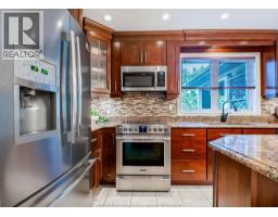 Kitchen - 128 Pheasant Run Drive, Lakeshore, ON N8L0Z7 Photo 15
