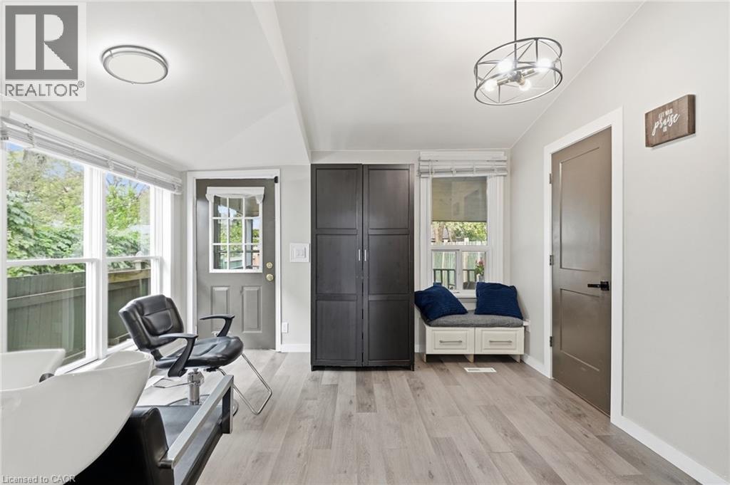205 Lottridge Street — photo 18