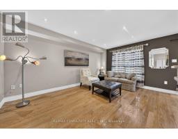 82 Burgeess Crescent, Newmarket, ON L3X2T8 Photo 10