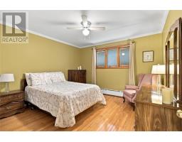 35 Cowan Avenue thumbnail 17
