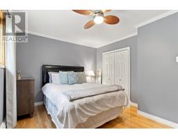 35 Cowan Avenue thumbnail 19