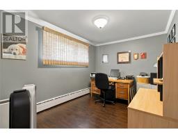 35 Cowan Avenue thumbnail 24