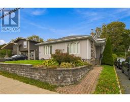 35 Cowan Avenue thumbnail 3