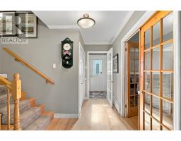 35 Cowan Avenue thumbnail 4