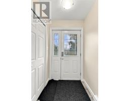 35 Ellesmere Avenue thumbnail 3