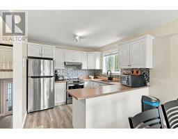 35 Ellesmere Avenue thumbnail 6