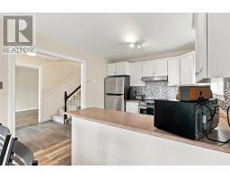 35 Ellesmere Avenue thumbnail 7
