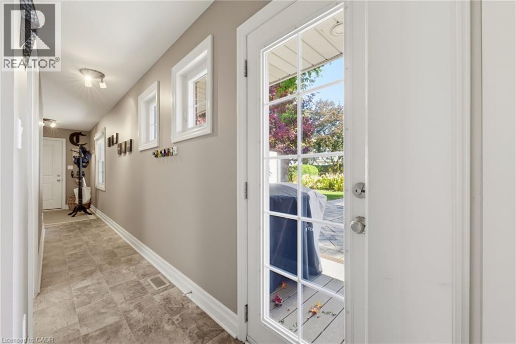33 Jackson Crescent — photo 23
