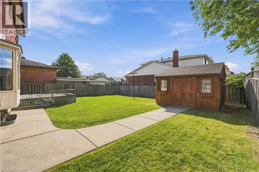 106 Como Place — photo 37