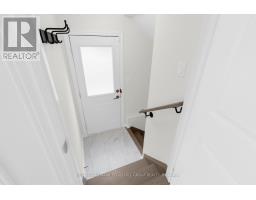 70 Phoenix Boulevard, Barrie, ON L9J0P7 Photo 14