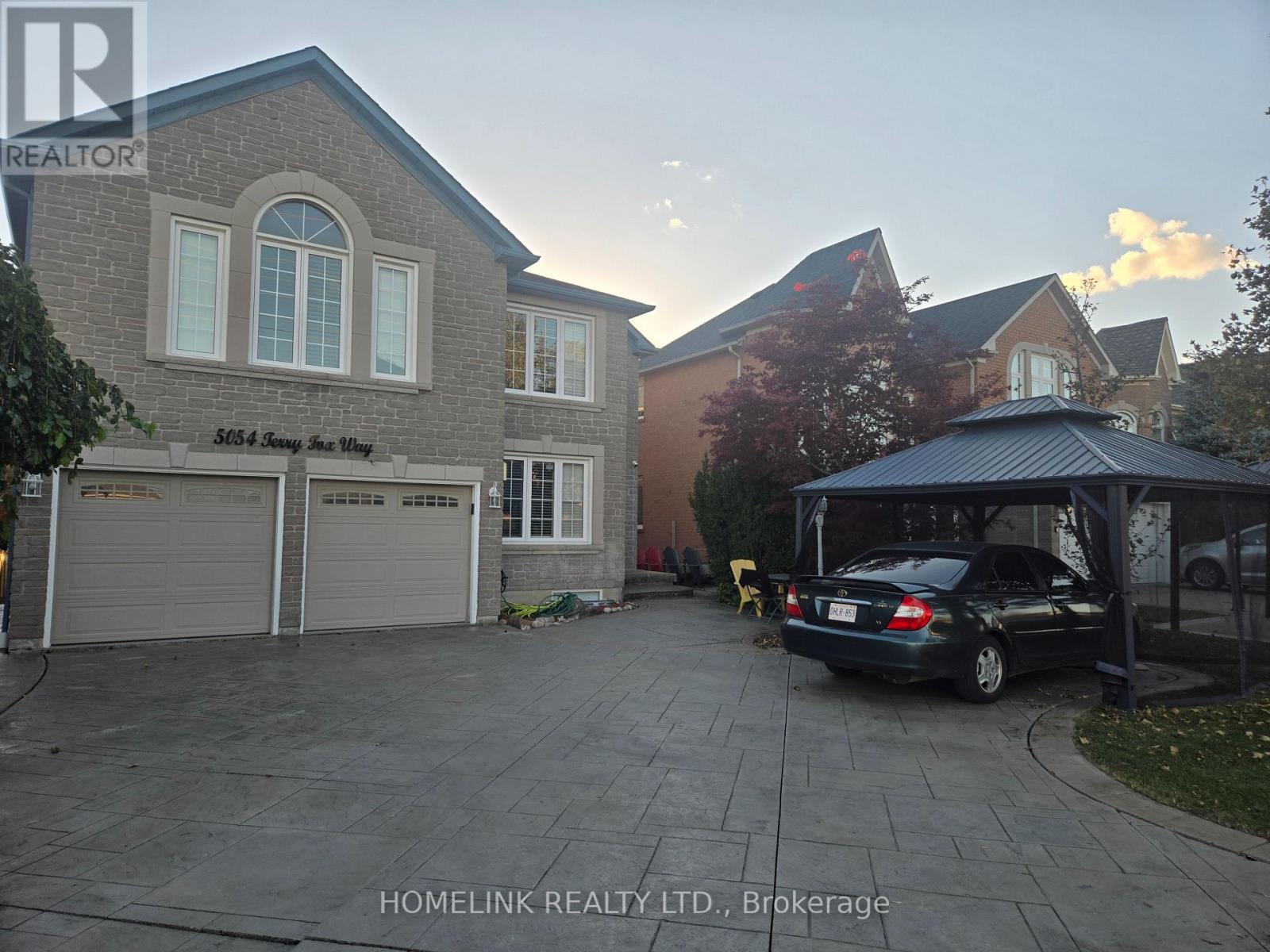 Photo of 5054 Terry Fox Way