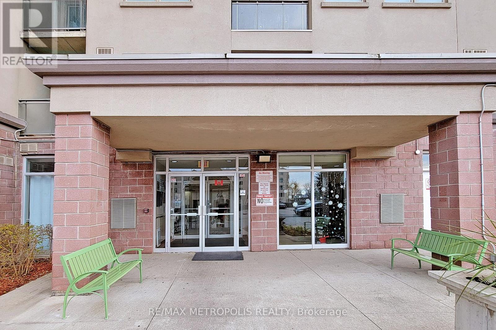 7405 Goreway Drive — photo 14
