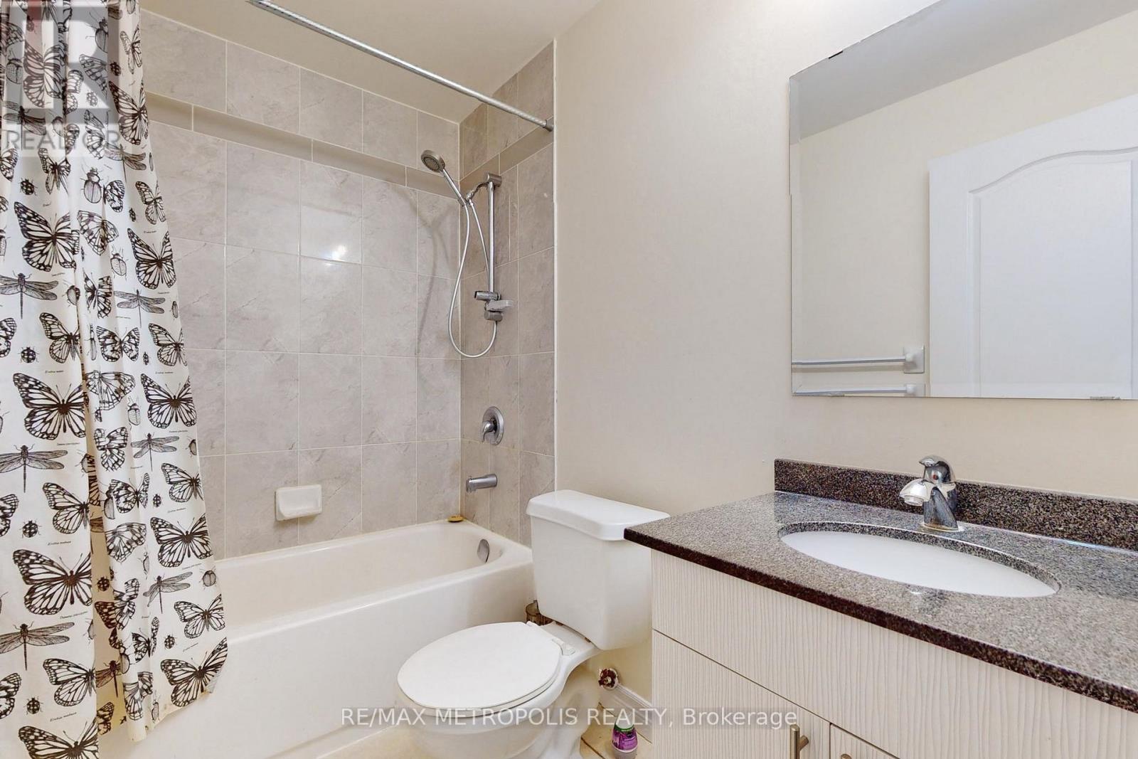 7405 Goreway Drive — photo 8