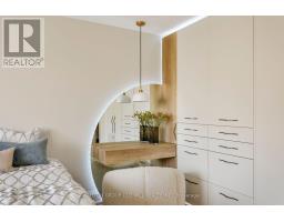 Living room - 1645 Copseholm Trail, Mississauga, ON L4W2C1 Photo 11
