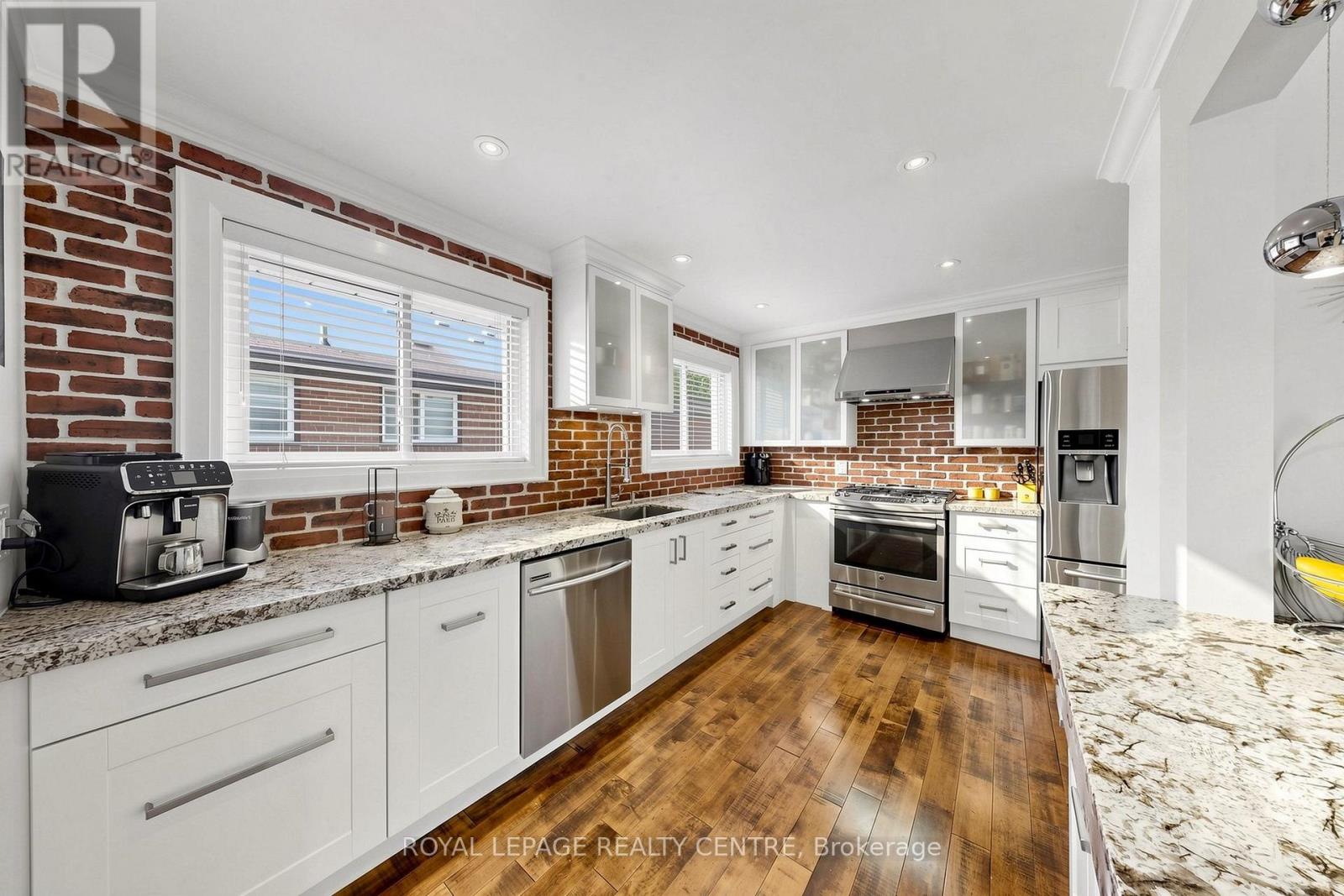 1577 Sandgate Crescent, Mississauga, ON photo 5