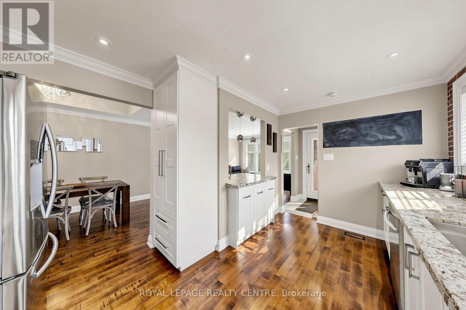 1577 Sandgate Crescent, Mississauga, ON photo 7