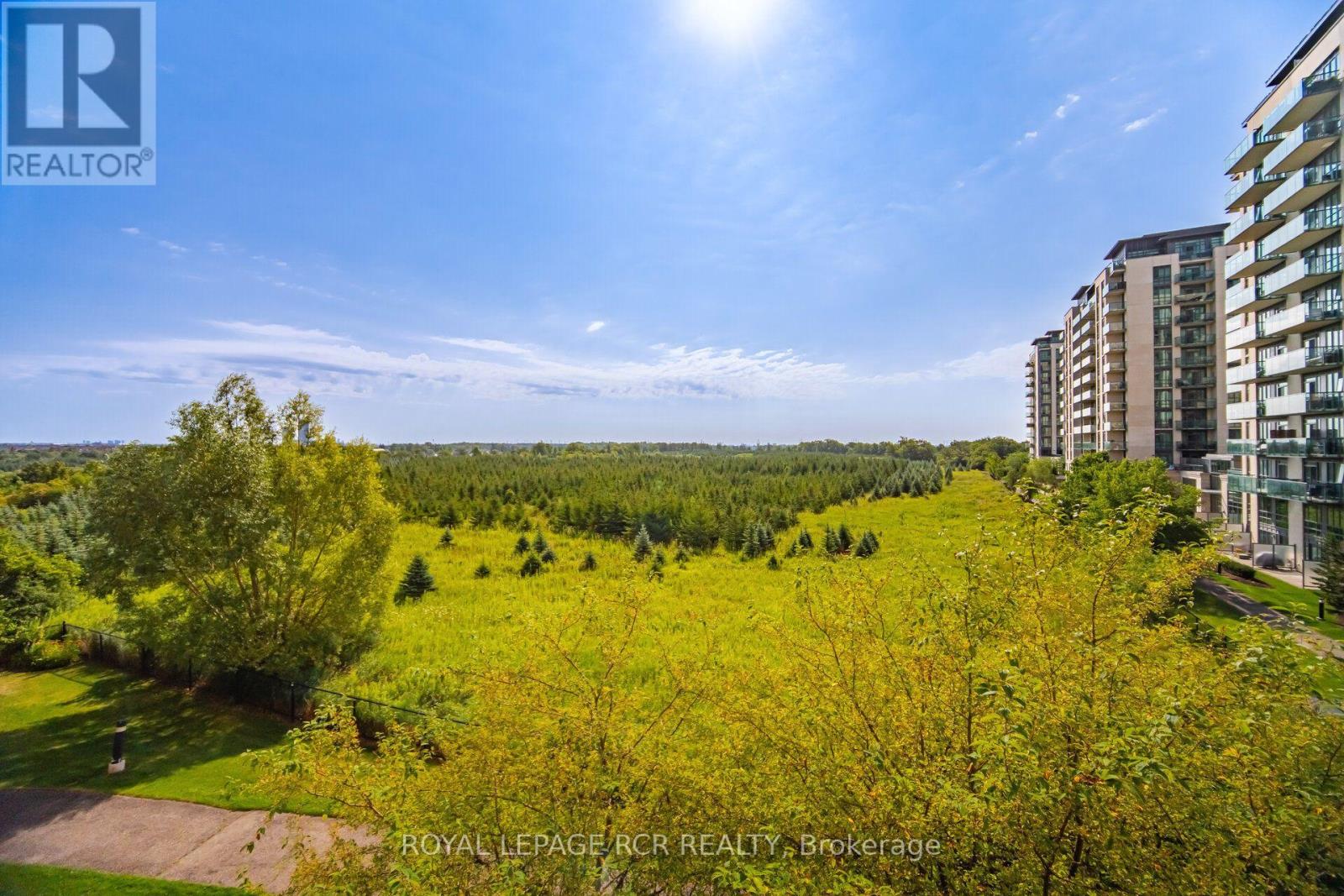 304- 10 Dayspring Circle, Brampton, ON photo 21