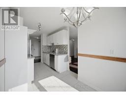 Bathroom - 304 - 10 Dayspring Circle, Brampton, ON L6P1B9 Photo 8