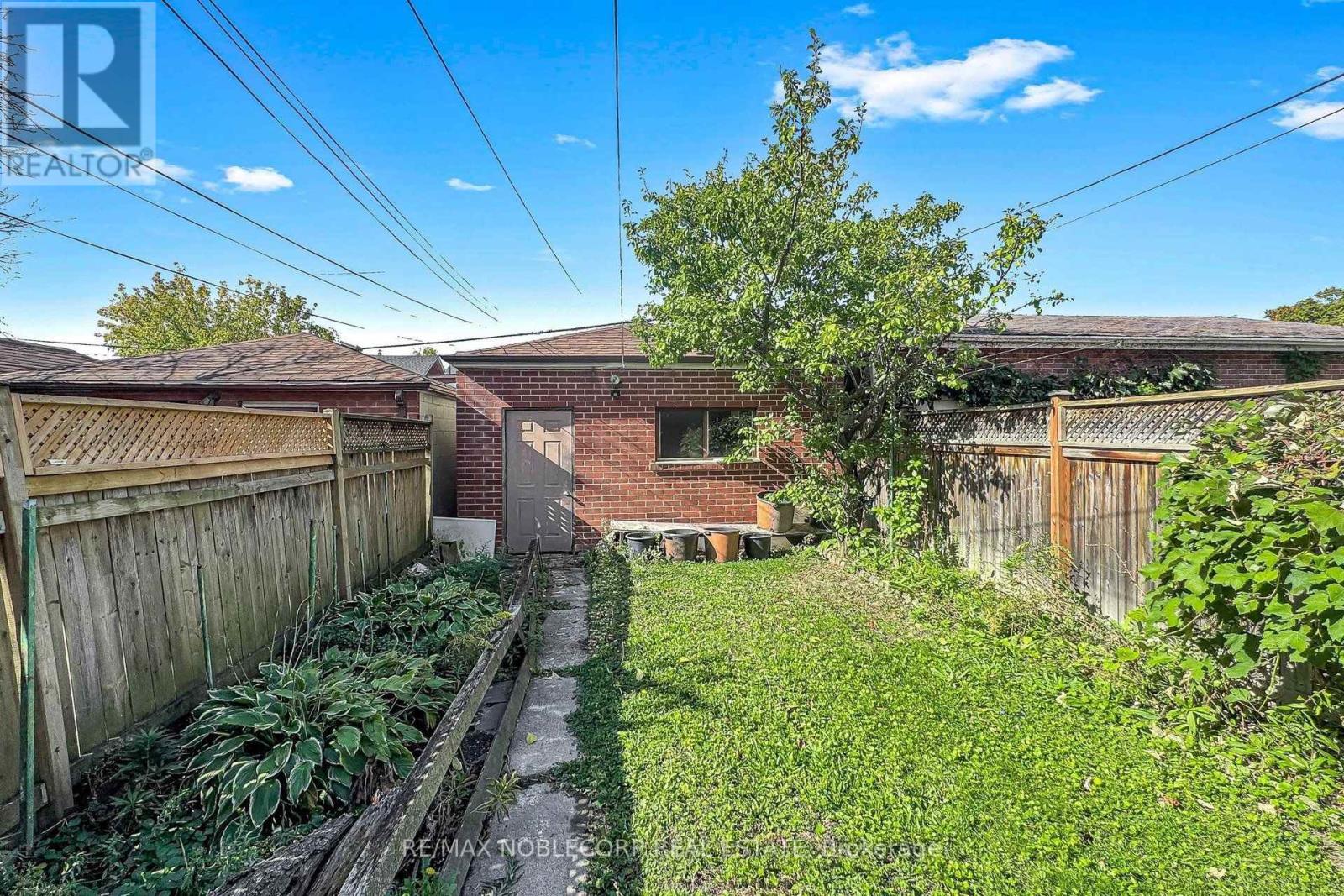 36 Earlscourt Avenue, Toronto, ON photo 49