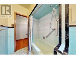 36 Earlscourt Avenue, Toronto, ON M6E4A6 Photo 29