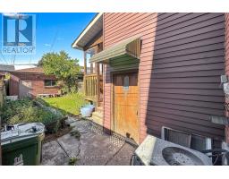 36 Earlscourt Avenue, Toronto, ON M6E4A6 Photo 43