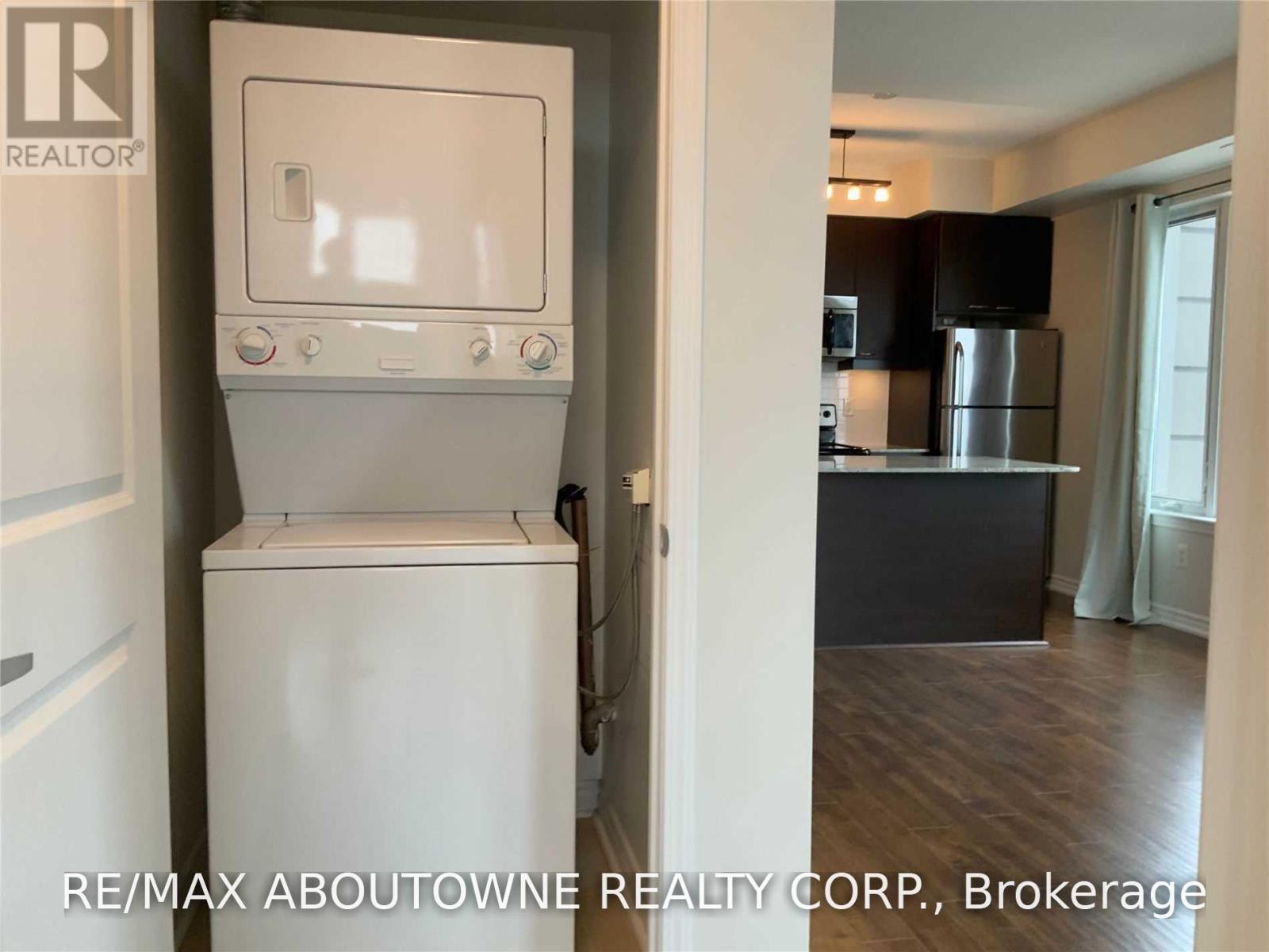 385 Prince Of Wales Drive — photo 10