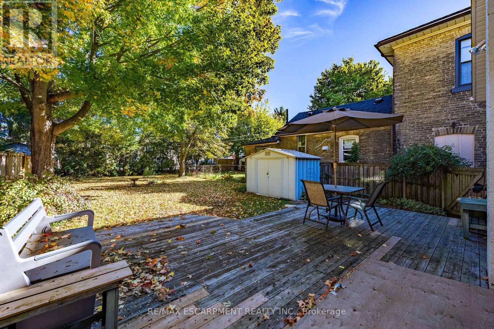 33 PALMERSTON AVENUE - 33
