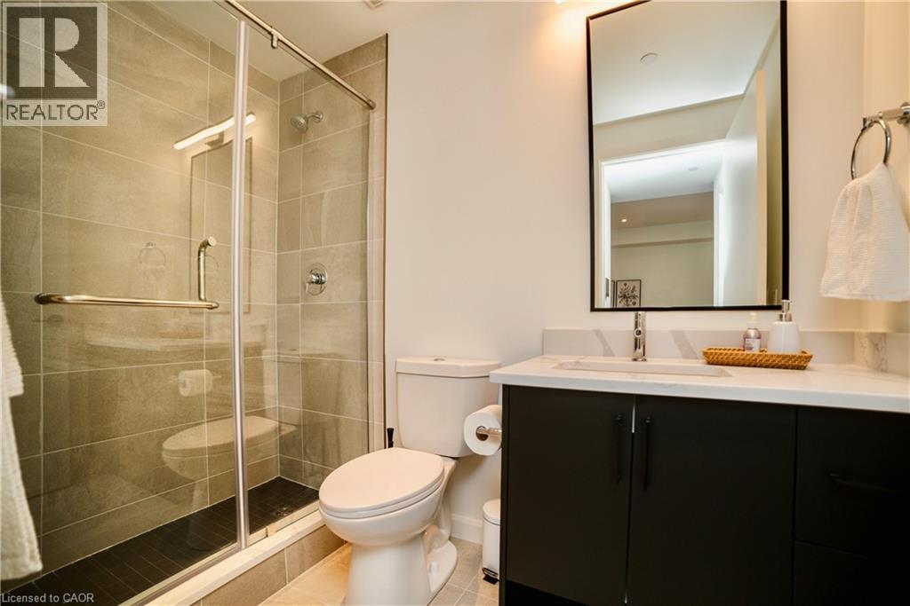 741 King Street West — photo 13