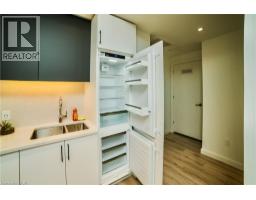 741 King Street W Unit# 1807, Kitchener, ON N2G1E5 Photo 10