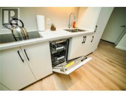 741 King Street W Unit# 1807, Kitchener, ON N2G1E5 Photo 9