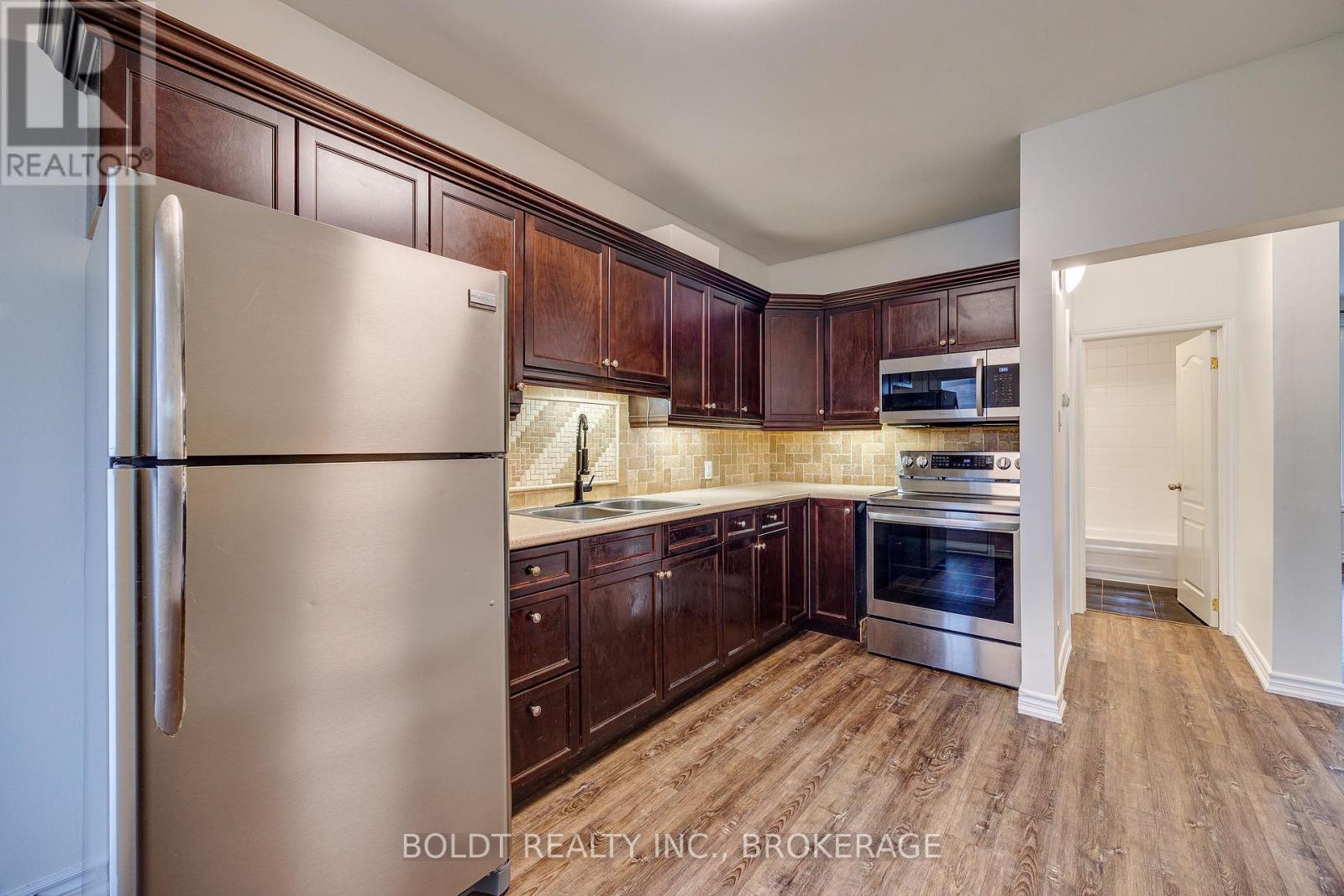 209 ROSSLYN AVENUE S, Hamilton (Delta) — photo 6