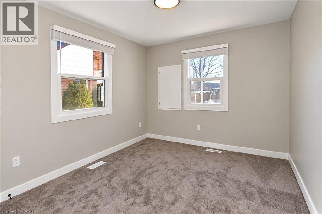 134 Oakside Street — photo 18