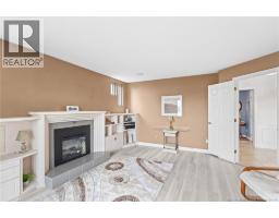 407 Aspendale Lane, photo 24