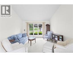 407 Aspendale Lane, photo 11