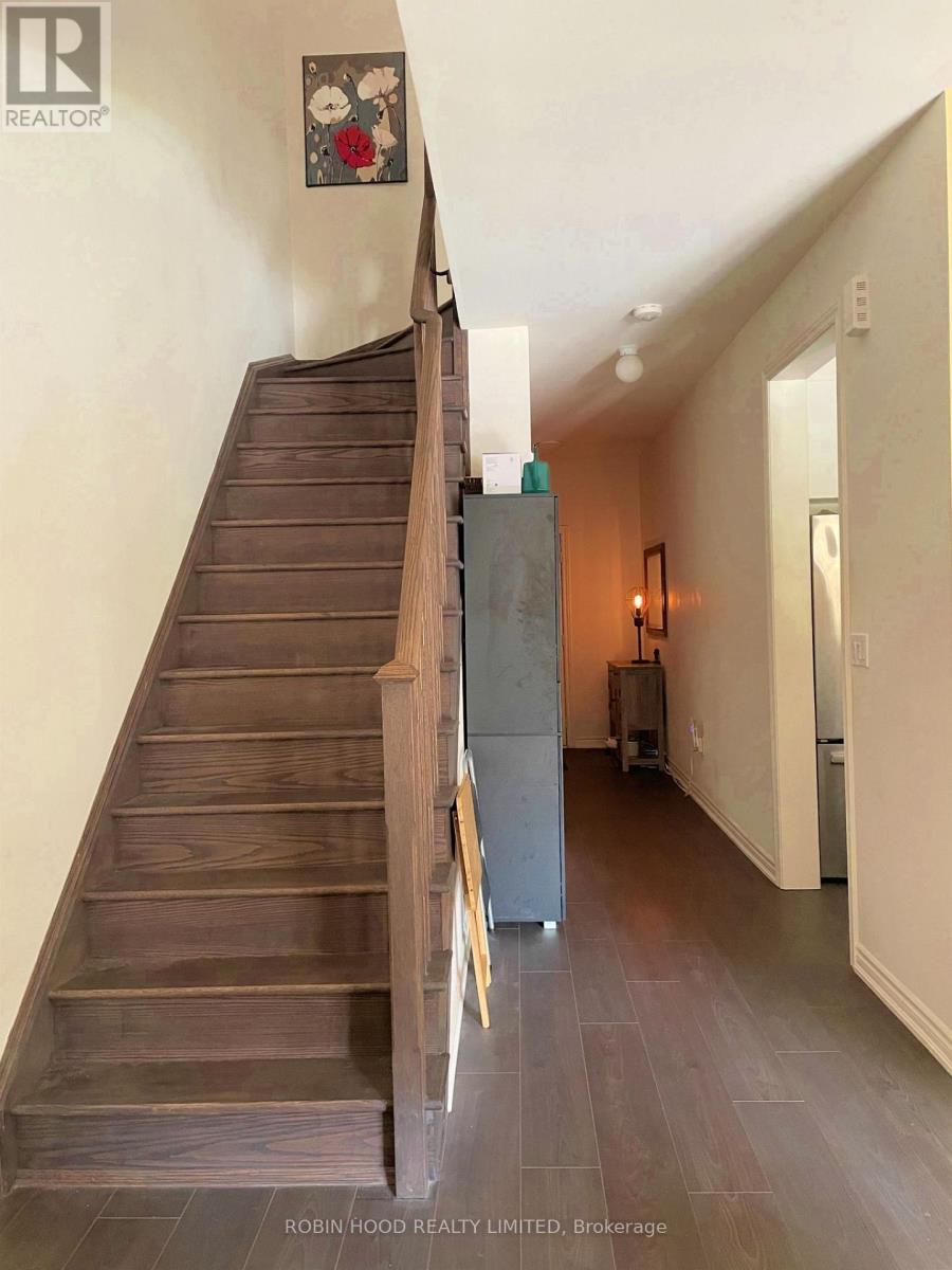 110 Grew Boulevard — photo 20