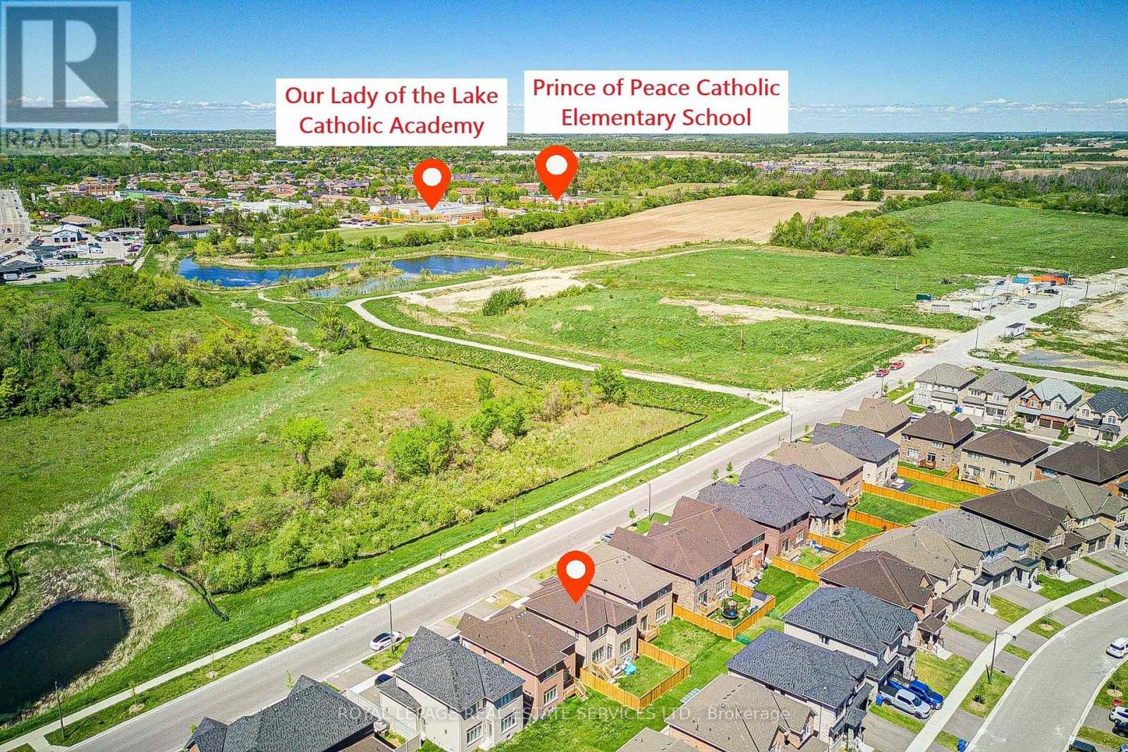 25 Garrett Styles Drive, Georgina, ON photo 6